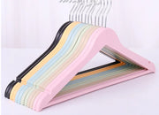 Eco-Friendly Recycled Plastic Clothes Hanger for Wholesale