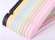 Eco-Friendly Recycled Plastic Clothes Hanger for Wholesale